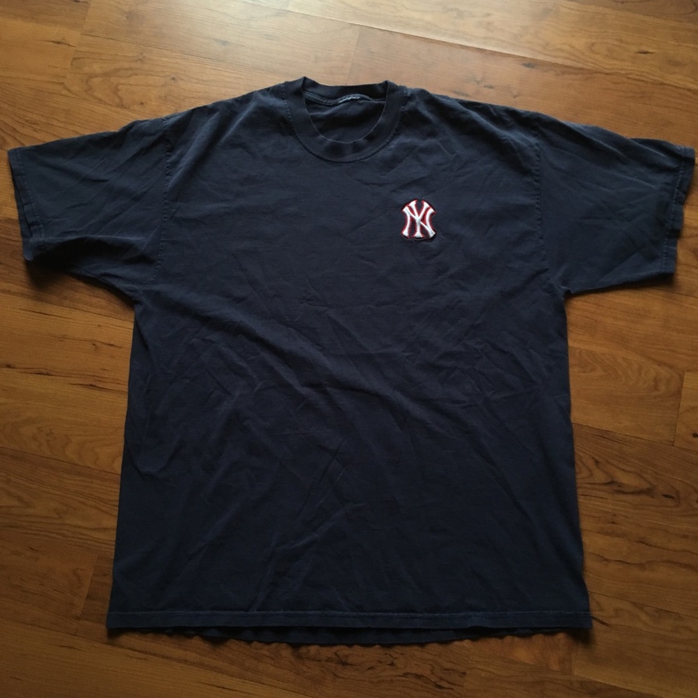 ❌Navy blue vintage New York yankee tee - Picture 1 of 3